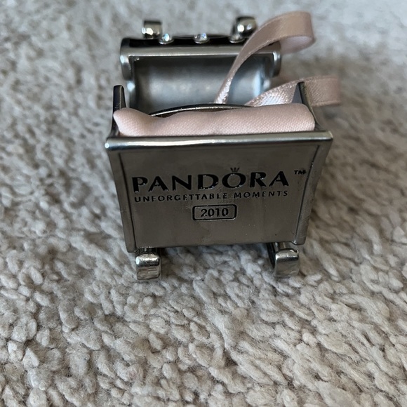 Pandora Sleigh 3rd in the Series Ornament - Picture 3 of 4